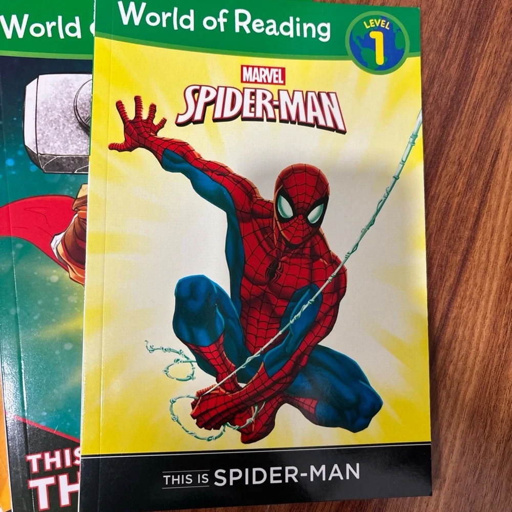 Lot of 10 World of Reading Marvel Paperback Books Iron Man Spiderman Thor random